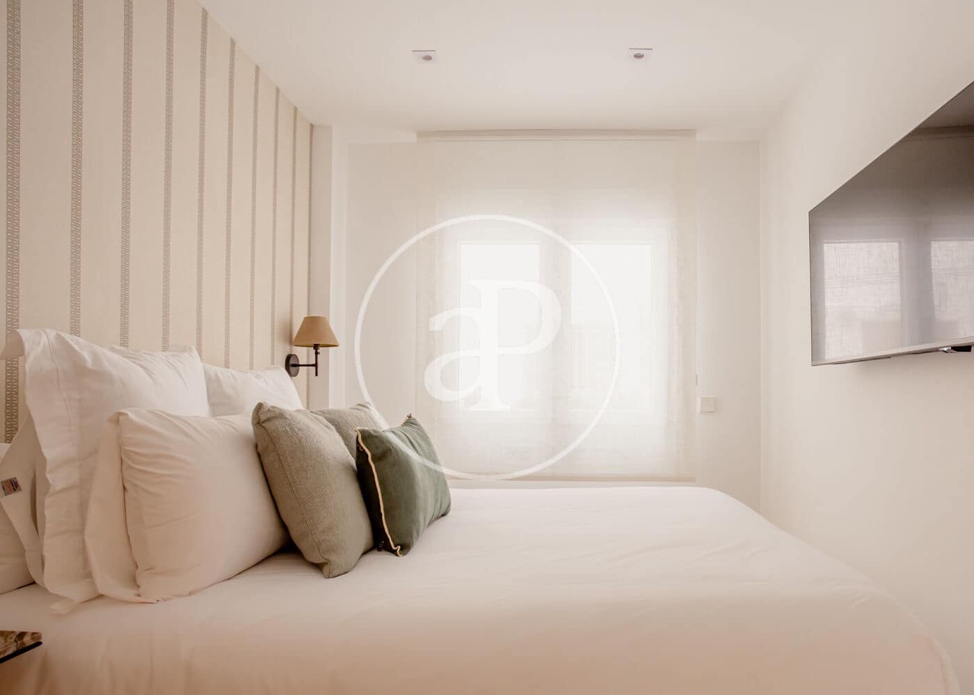 2 quarto Apartamento para arrendar em Madrid cidade - 5 000 € (Ref: 8893276)