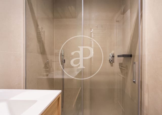 2 soveværelse Lejlighed til leje i Recoletos, Madrid by - € 5.000 (Ref: 8893276)