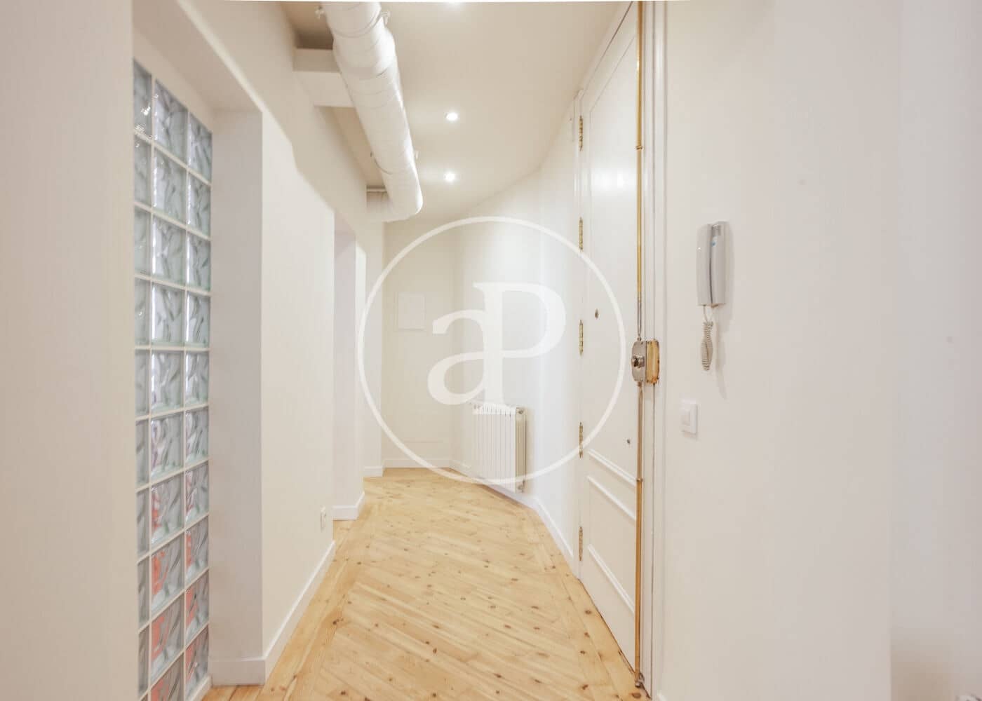 3 soverom Leilighet til leie i Madrid by - € 2 800 (Ref: 8893279)