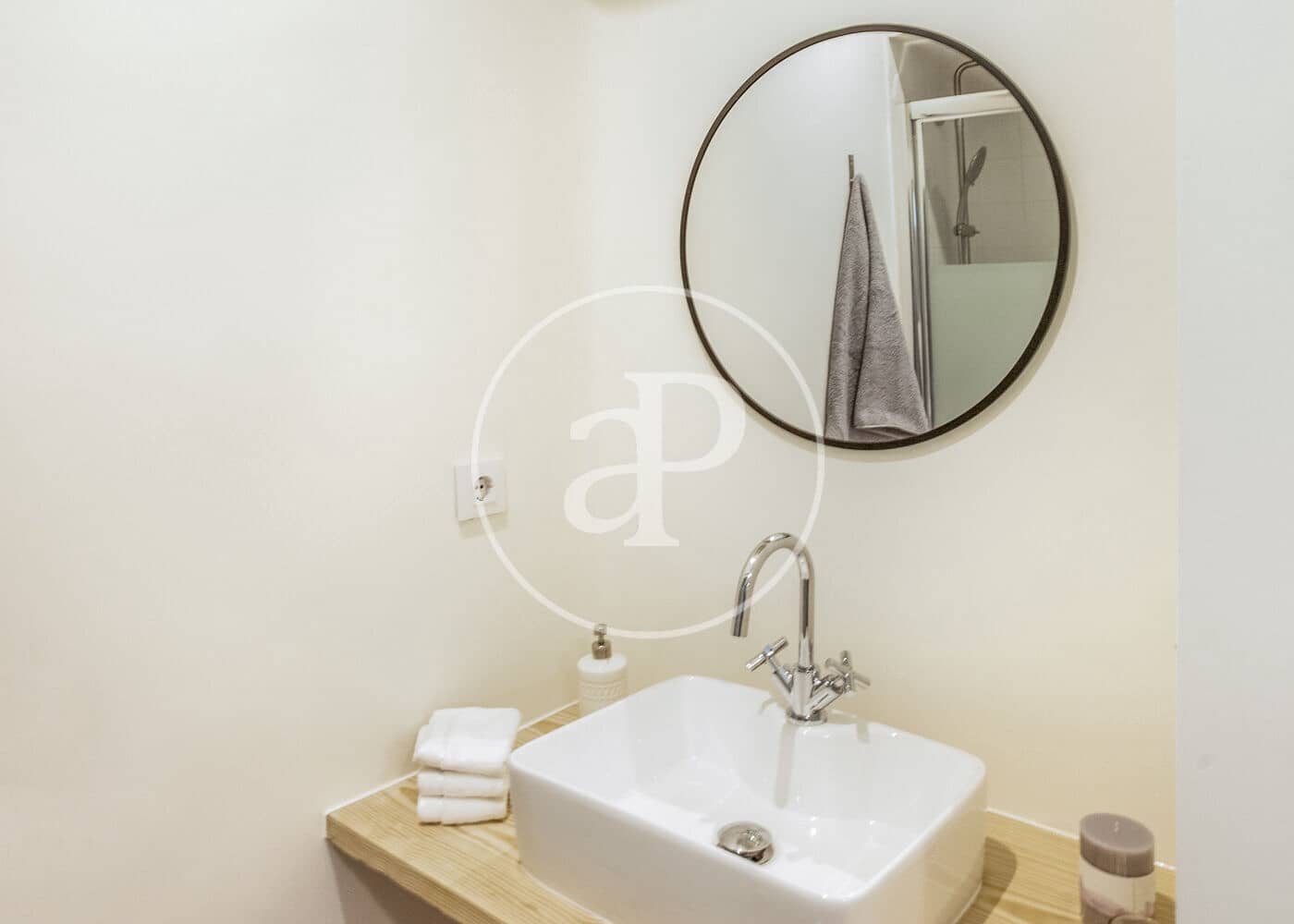 3 soverom Leilighet til leie i Madrid by - € 2 800 (Ref: 8893279)