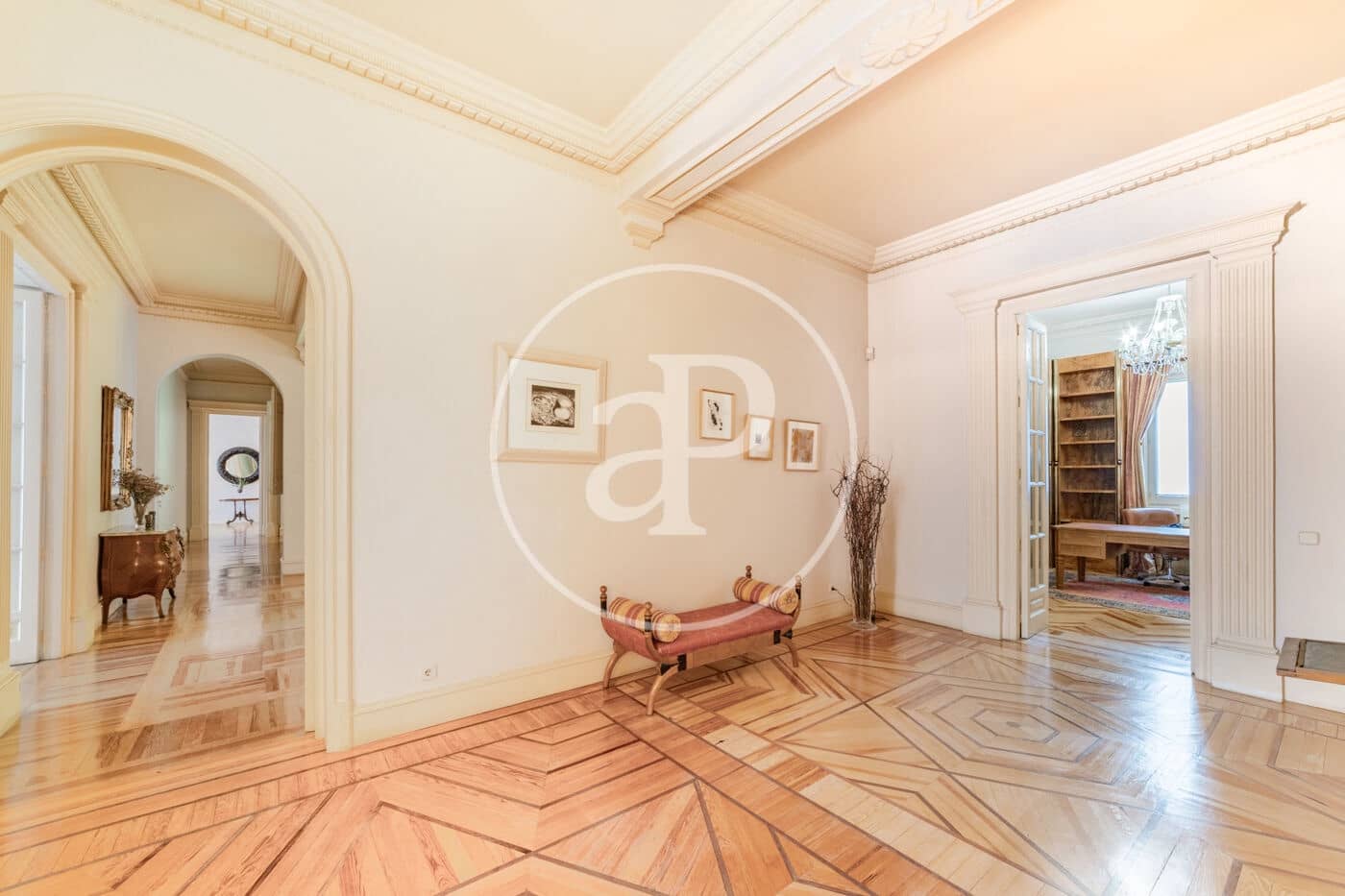 6 soverom Leilighet til leie i Madrid by - € 11 000 (Ref: 8902421)