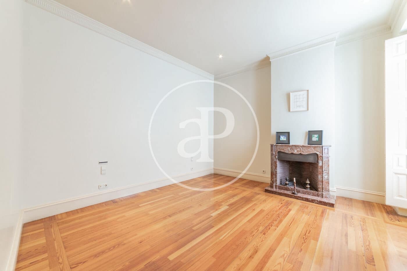 6 soverom Leilighet til leie i Madrid by - € 11 000 (Ref: 8902421)