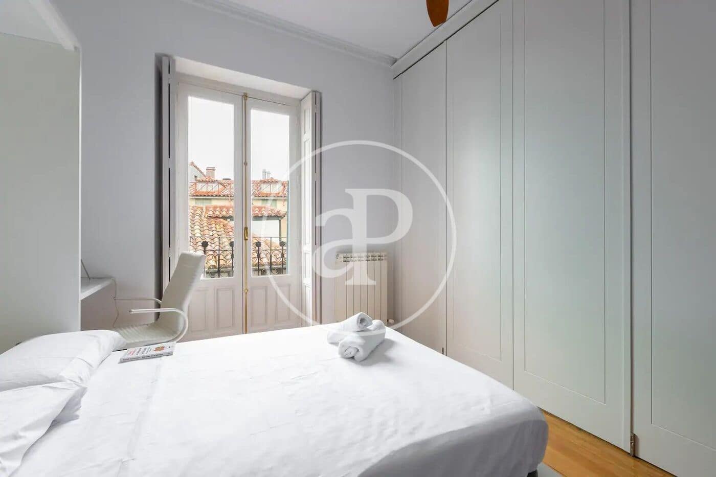Apartamento de 3 habitaciones en Madrid ciudad en alquiler - 2.950 € (Ref: 8905653)