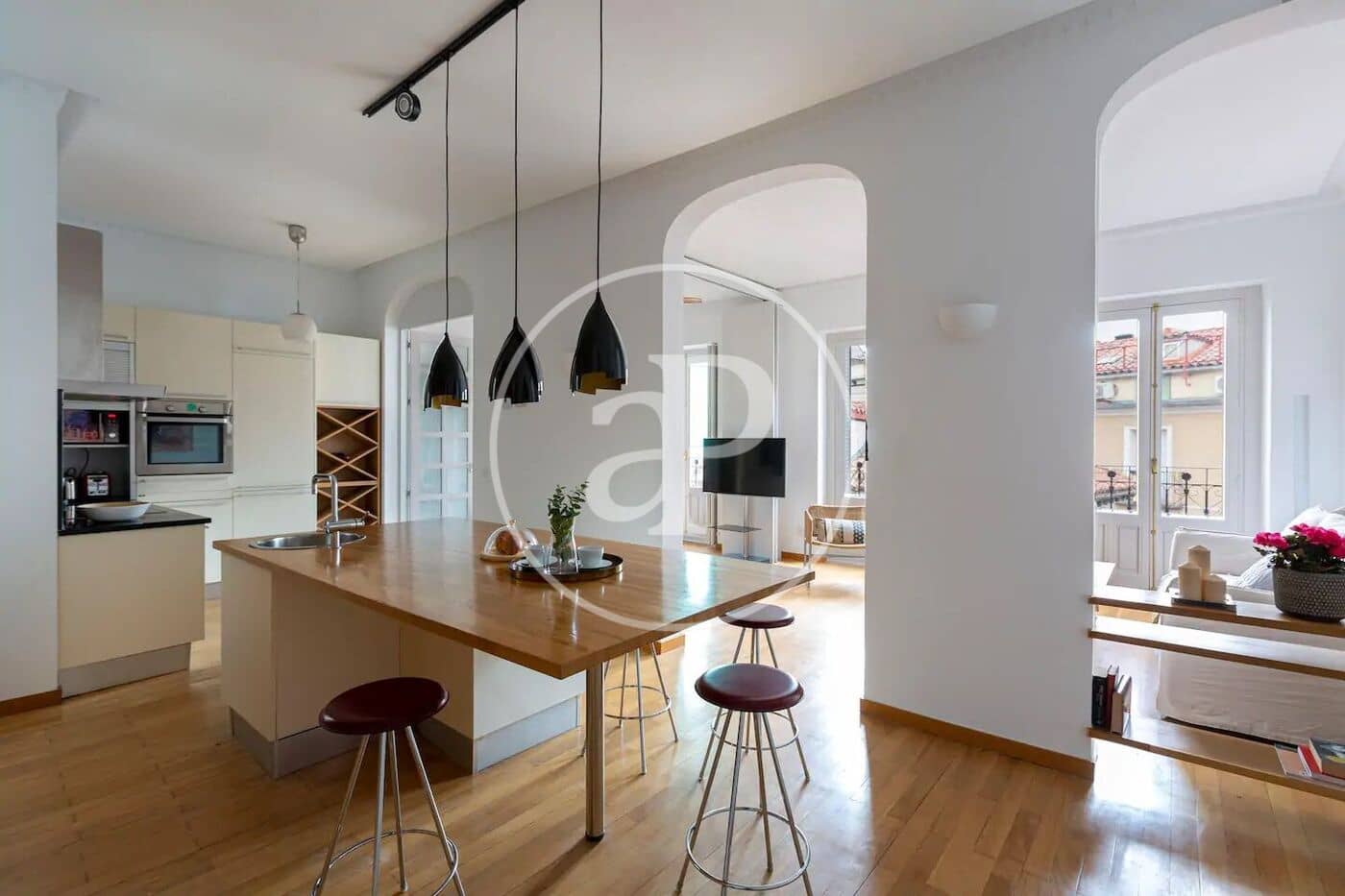 Apartamento de 3 habitaciones en Madrid ciudad en alquiler - 2.950 € (Ref: 8905653)