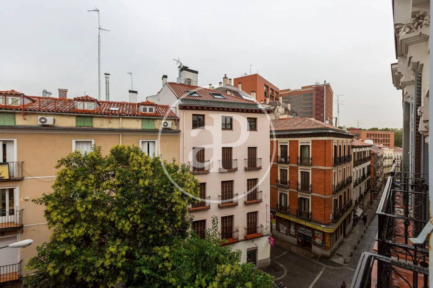 Apartamento de 3 habitaciones en Madrid ciudad en alquiler - 2.950 € (Ref: 8905653)