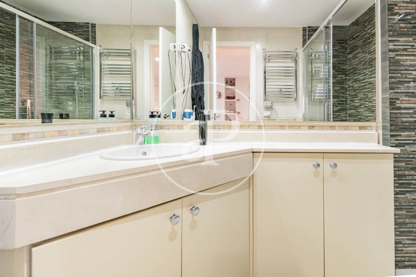 2 soveværelse Penthouse til salg i Madrid by med swimmingpool - € 899.000 (Ref: 8905655)