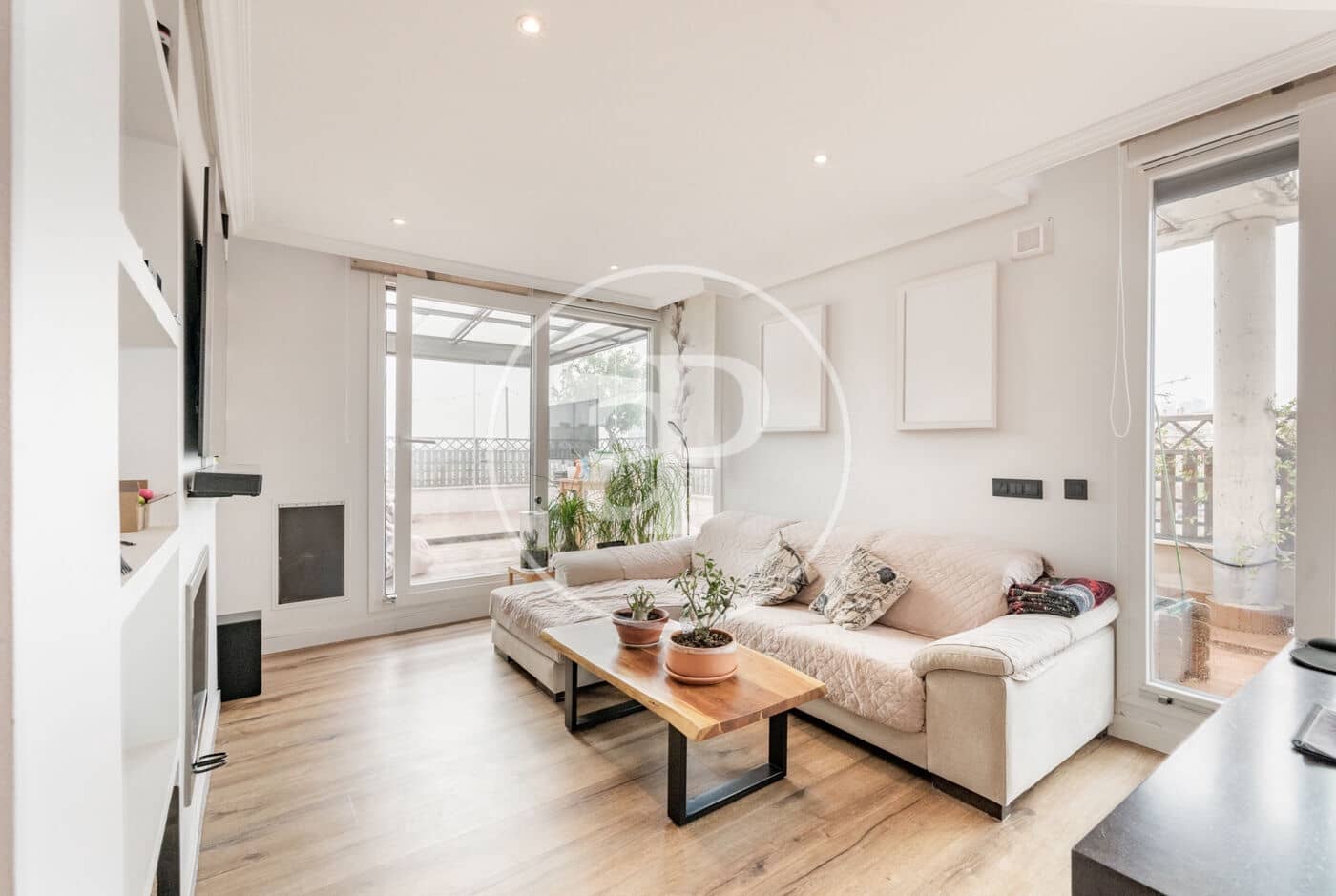 2 soveværelse Penthouse til salg i Madrid by med swimmingpool - € 899.000 (Ref: 8905655)