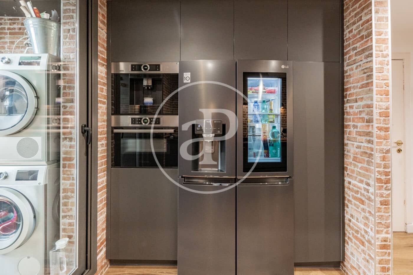 2 soveværelse Penthouse til salg i Madrid by med swimmingpool - € 899.000 (Ref: 8905655)