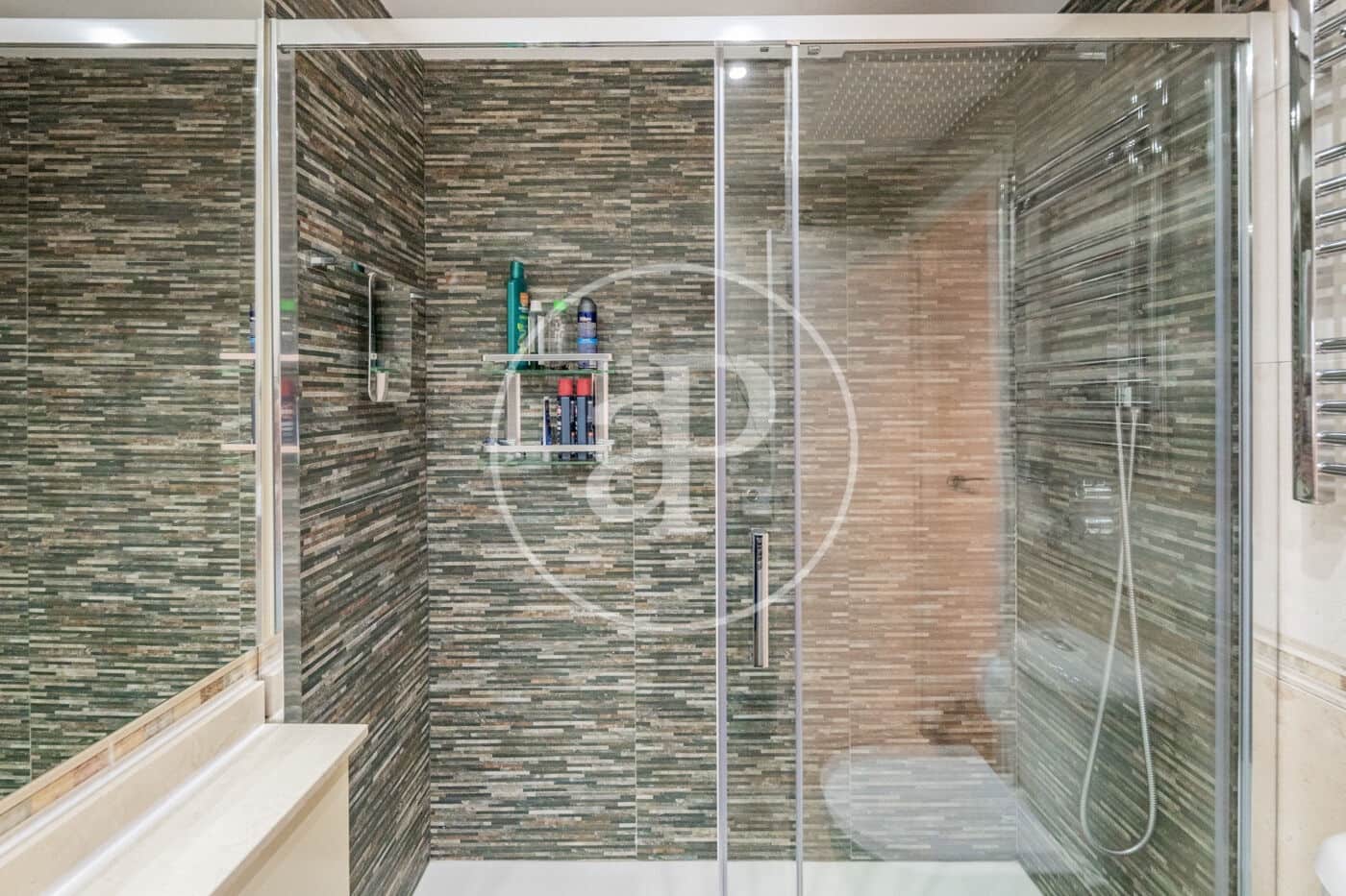 2 soveværelse Penthouse til salg i Madrid by med swimmingpool - € 899.000 (Ref: 8905655)