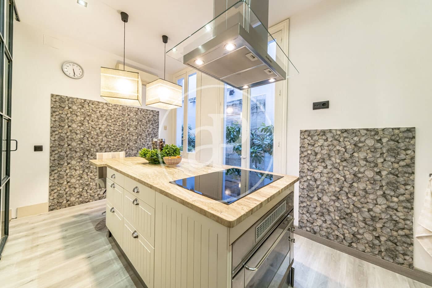 5 bedroom Apartment for rent in Madrid city - € 8,000 (Ref: 8907715)