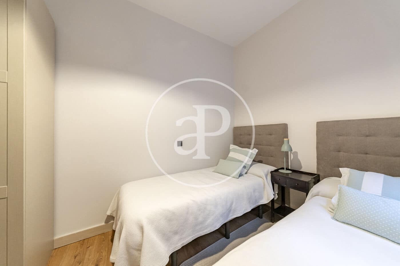 5 bedroom Apartment for rent in Madrid city - € 8,000 (Ref: 8907715)