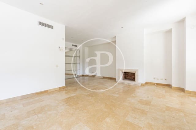 4 Zimmer Villa zu verkaufen in La Moraleja, Alcobendas mit Pool - 1.650.000 € (Ref: 8907719)