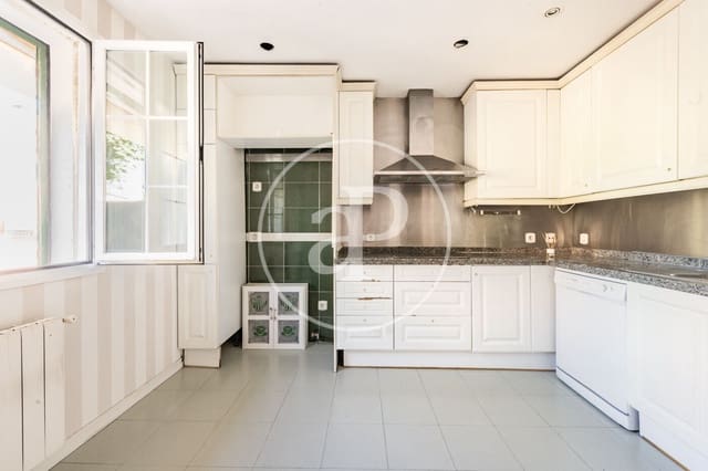 4 Zimmer Villa zu verkaufen in La Moraleja, Alcobendas mit Pool - 1.650.000 € (Ref: 8907719)