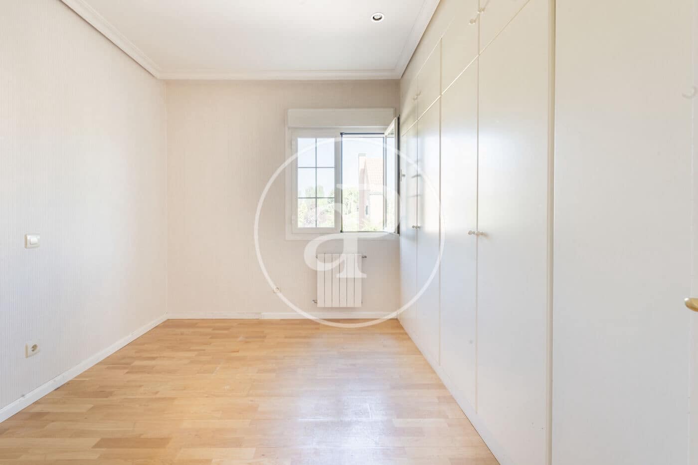 4 soveværelse Villa til salg i La Moraleja med swimmingpool - € 1.650.000 (Ref: 8907719)