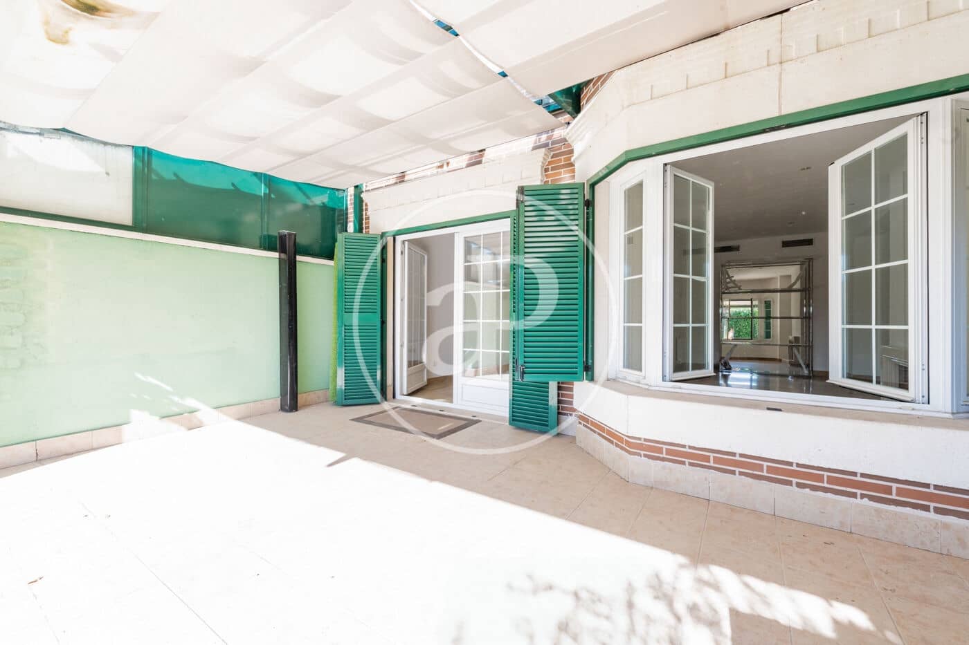 4 soveværelse Villa til salg i La Moraleja med swimmingpool - € 1.650.000 (Ref: 8907719)