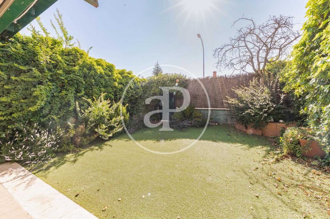 4 soveværelse Villa til salg i La Moraleja med swimmingpool - € 1.650.000 (Ref: 8907719)