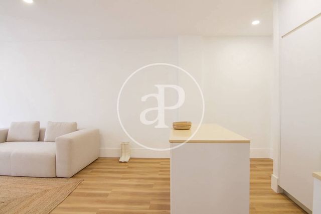 1 soverom Leilighet til leie i Palacio, Madrid by - € 1 600 (Ref: 8911317)