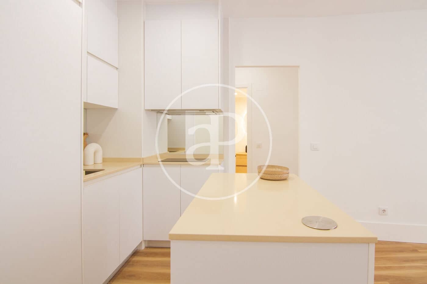 1 soveværelse Lejlighed til leje i Madrid by - € 1.600 (Ref: 8911317)