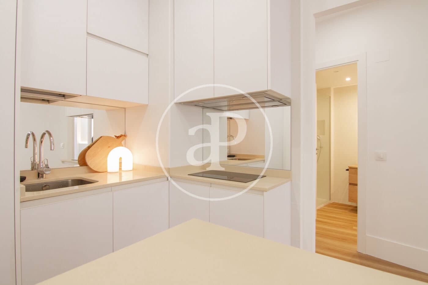 1 soveværelse Lejlighed til leje i Madrid by - € 1.600 (Ref: 8911317)