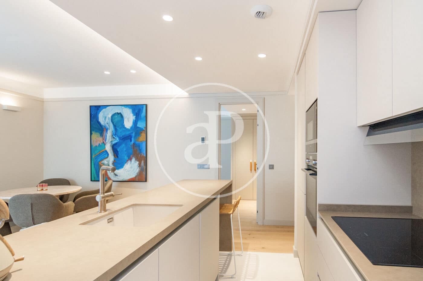 1 makuuhuone Huoneisto vuokrattavana paikassa Madrid kaupunki mukana uima-altaan - 2 850 € (Ref: 8913155)