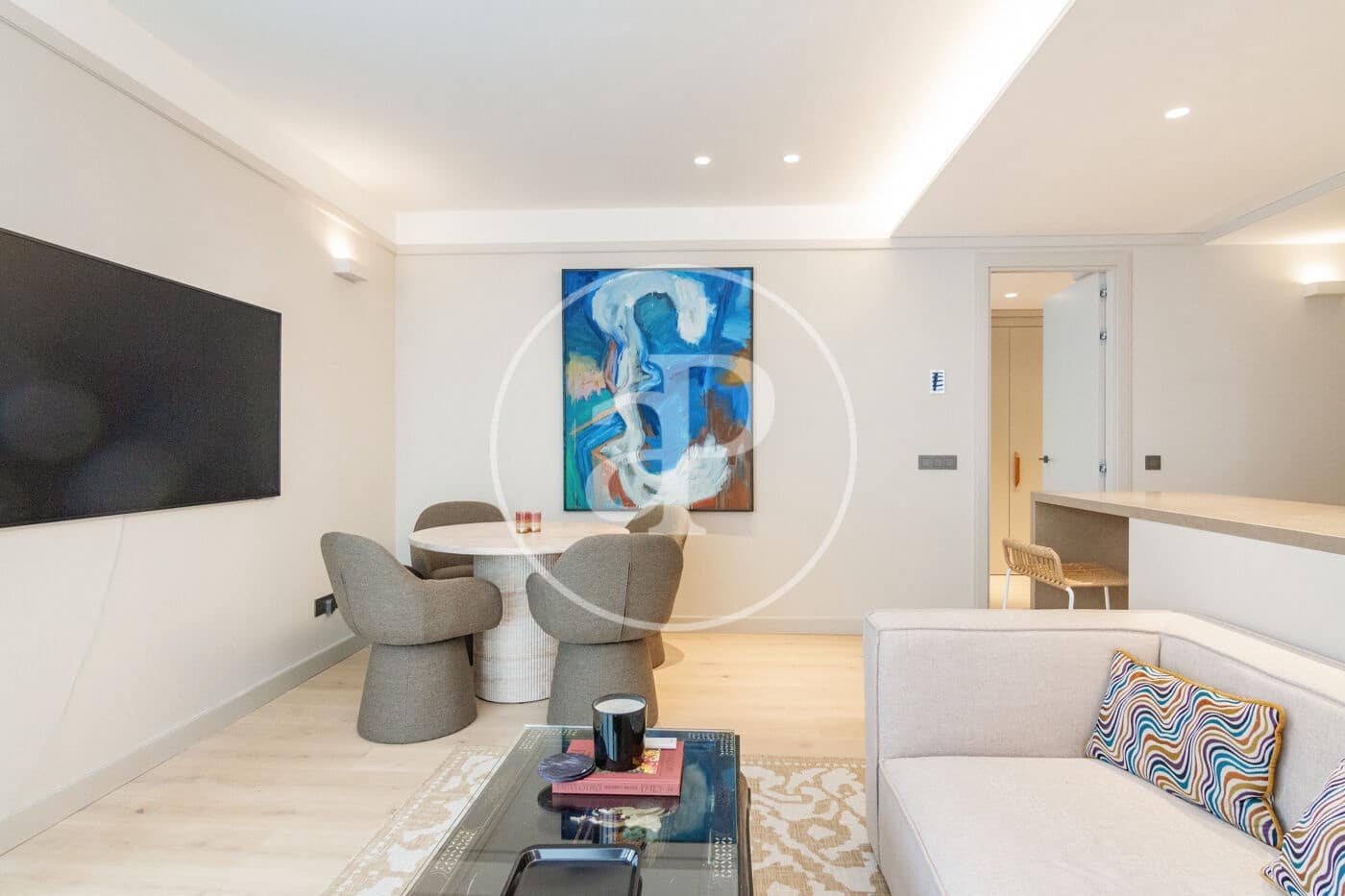 1 makuuhuone Huoneisto vuokrattavana paikassa Madrid kaupunki mukana uima-altaan - 2 850 € (Ref: 8913155)