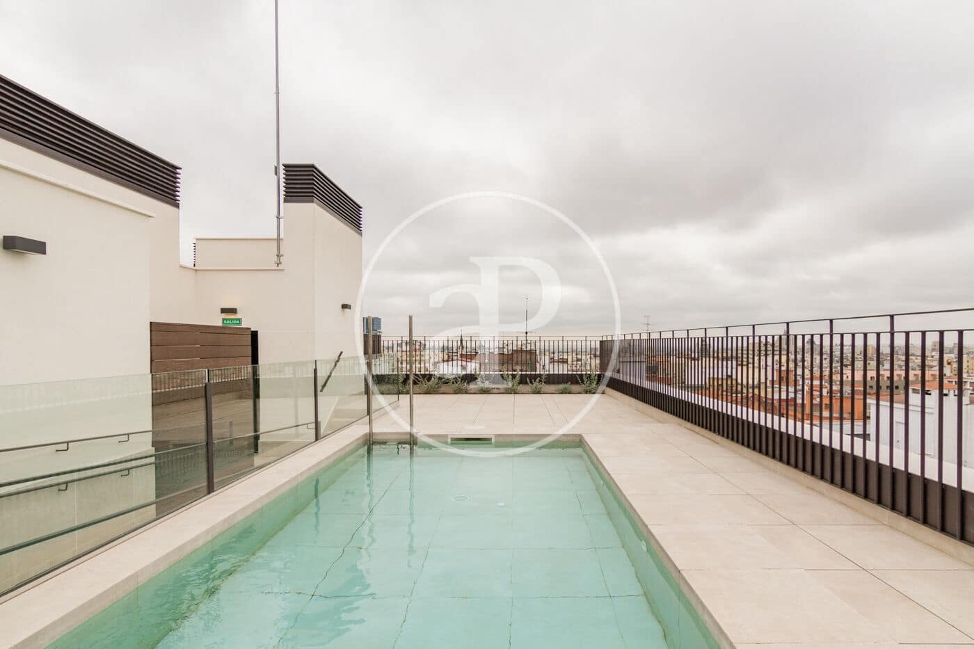 1 makuuhuone Huoneisto vuokrattavana paikassa Madrid kaupunki mukana uima-altaan - 2 850 € (Ref: 8913155)