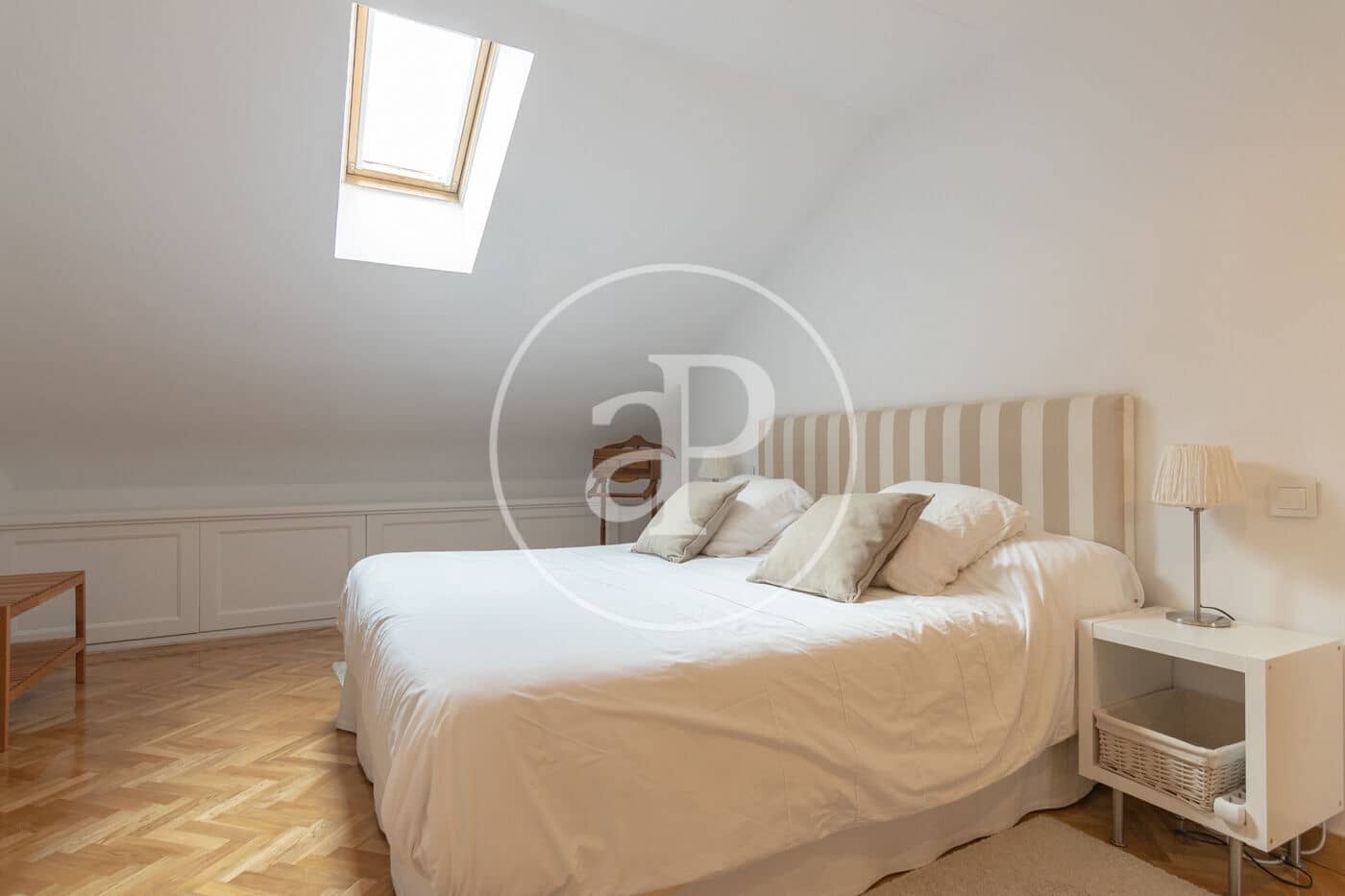 3 soverom Leilighet til leie i Madrid by med svømmebasseng garasje - € 2 900 (Ref: 8918193)