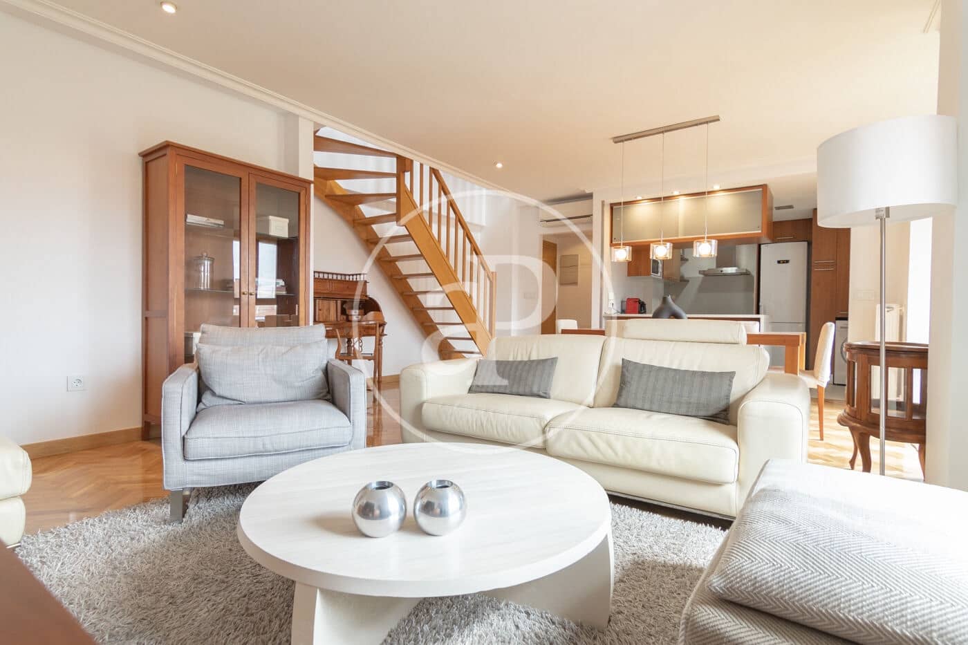 3 soverom Leilighet til leie i Madrid by med svømmebasseng garasje - € 2 900 (Ref: 8918193)