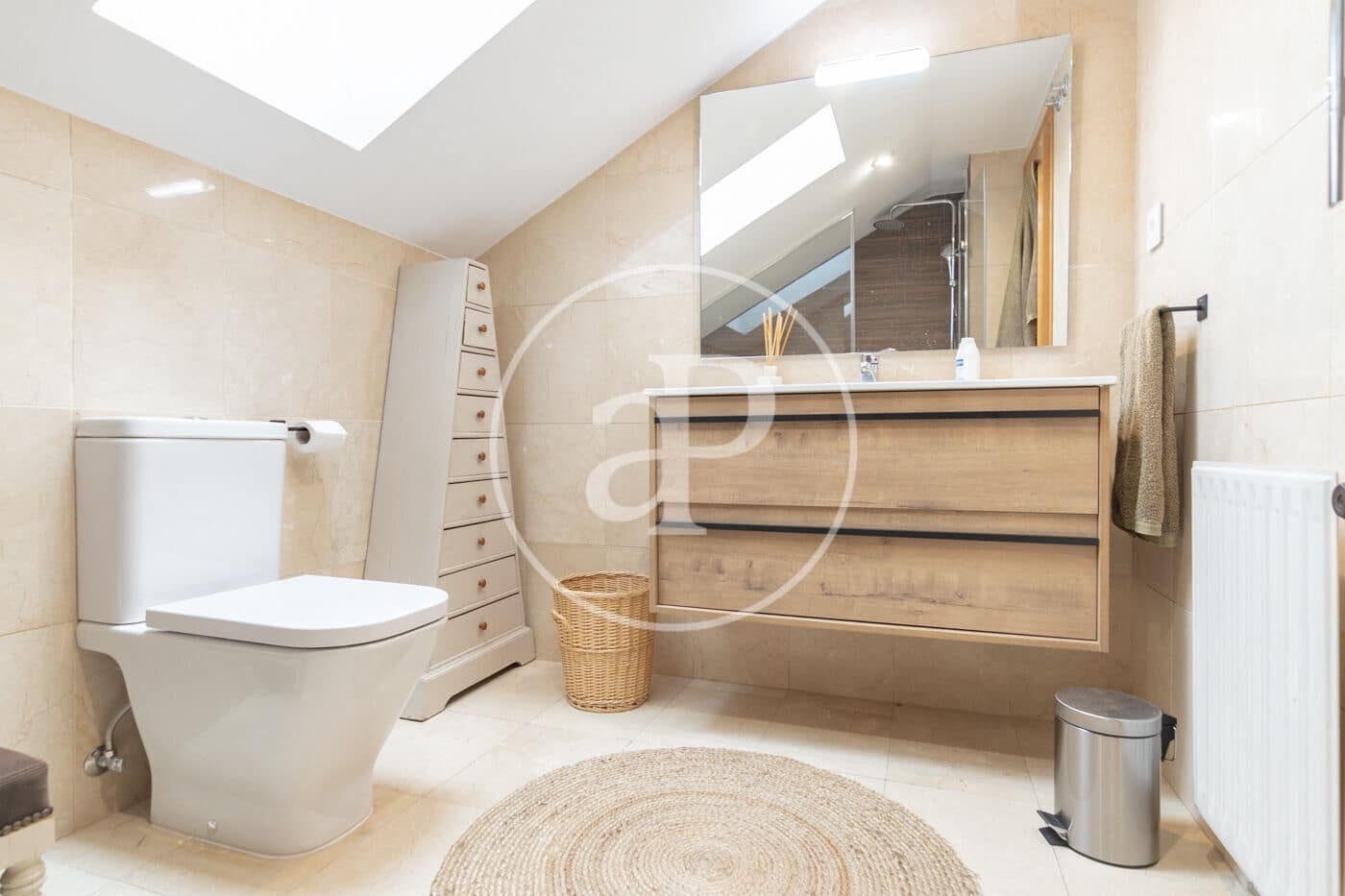 3 soverom Leilighet til leie i Madrid by med svømmebasseng garasje - € 2 900 (Ref: 8918193)
