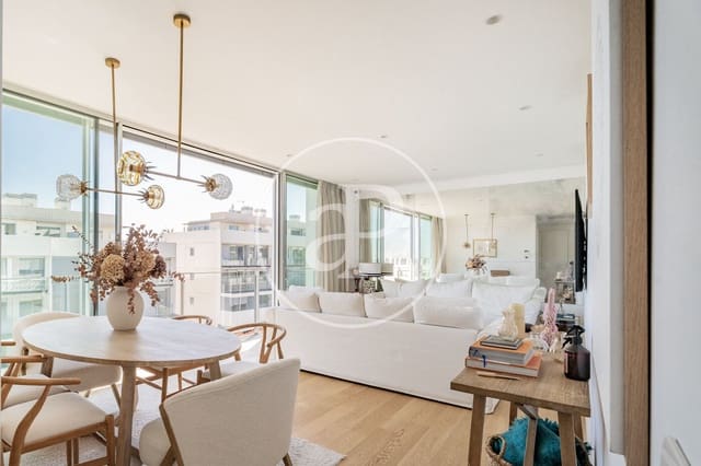 4 bedroom Penthouse for sale in Aravaca, Madrid city - € 1,450,000 (Ref: 8921760)