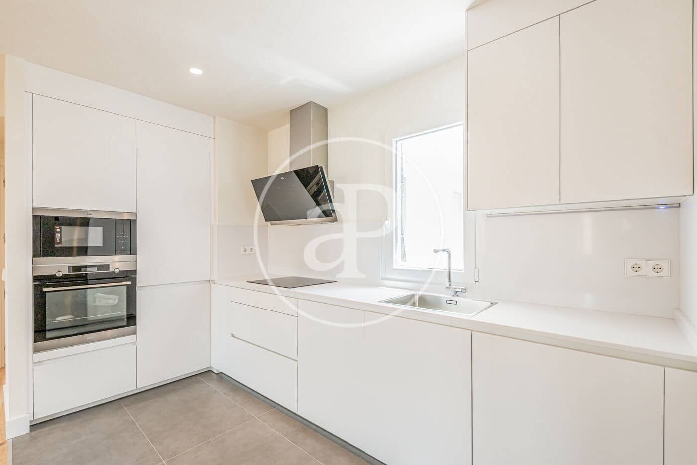 5 soveværelse Lejlighed til salg i Madrid by - € 1.350.000 (Ref: 8921762)