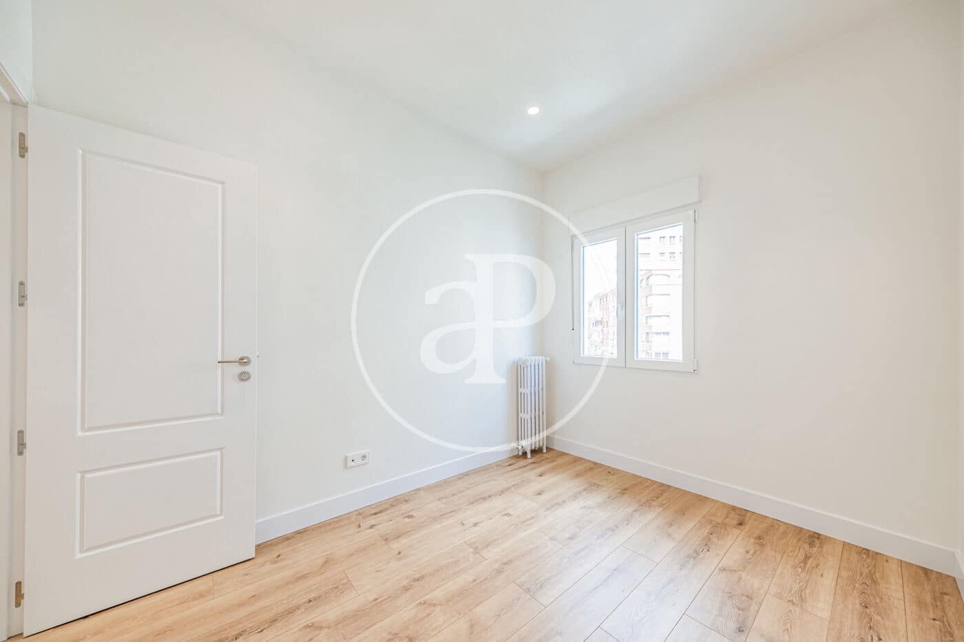 5 soveværelse Lejlighed til salg i Madrid by - € 1.350.000 (Ref: 8921762)