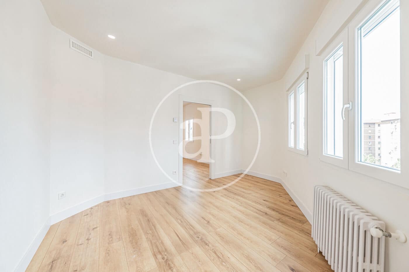 5 soveværelse Lejlighed til salg i Madrid by - € 1.350.000 (Ref: 8921762)