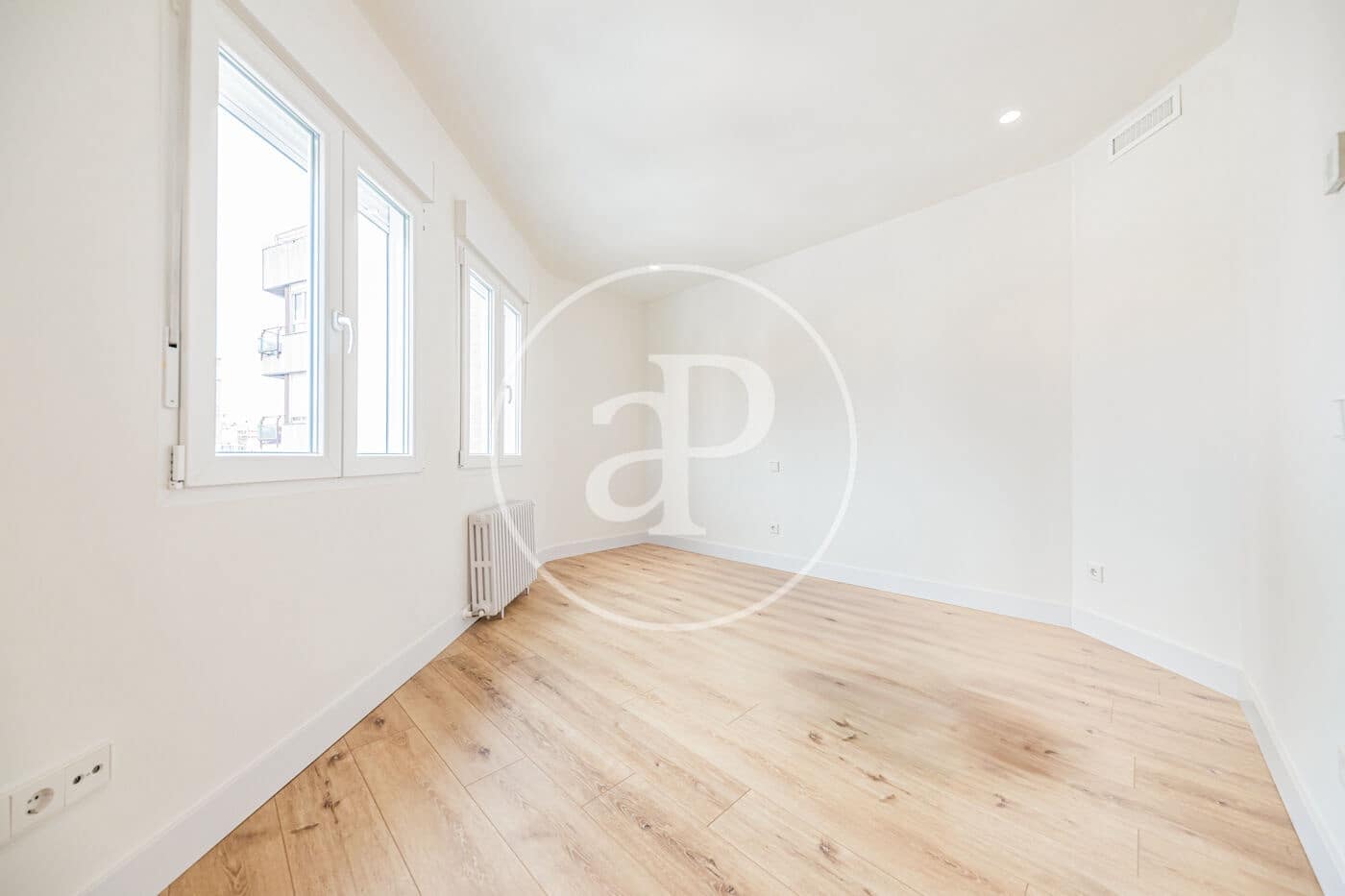 5 soveværelse Lejlighed til salg i Madrid by - € 1.350.000 (Ref: 8921762)