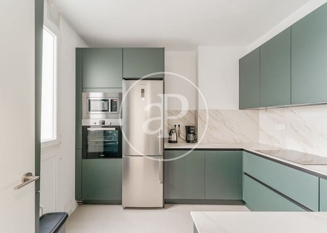 3 soveværelse Lejlighed til leje i Cuatro Caminos, Madrid by - € 3.975 (Ref: 8923974)