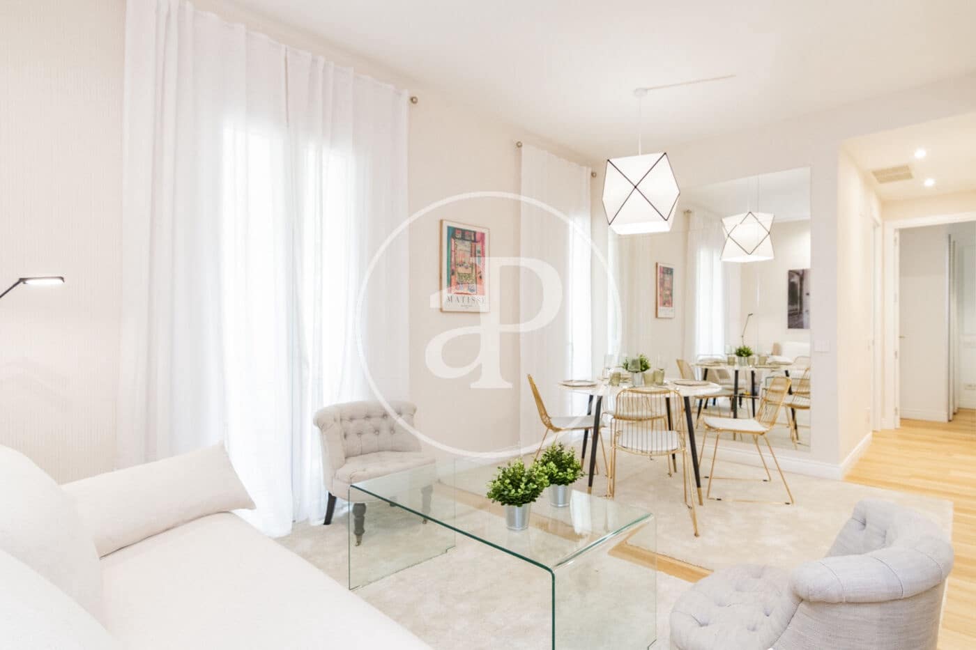2 soveværelse Lejlighed til leje i Madrid by - € 2.800 (Ref: 8926797)