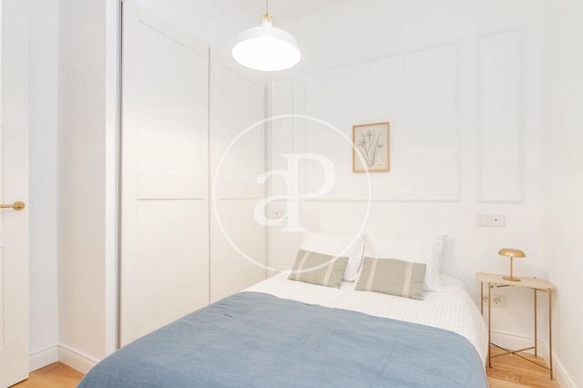 2 soveværelse Lejlighed til leje i Goya, Madrid by - € 2.800 (Ref: 8926797)
