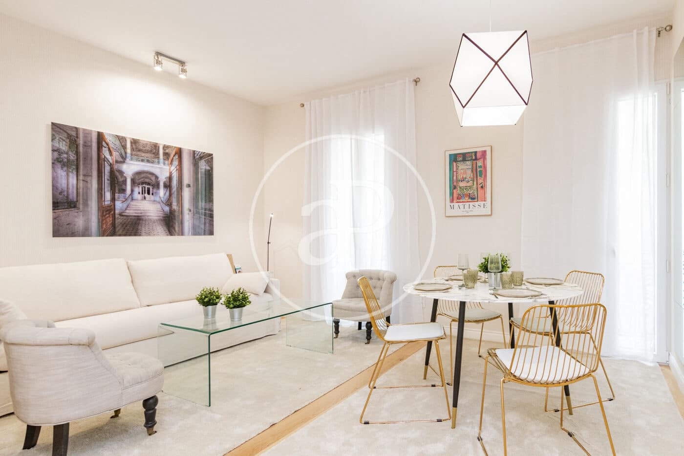 2 soveværelse Lejlighed til leje i Madrid by - € 2.800 (Ref: 8926797)