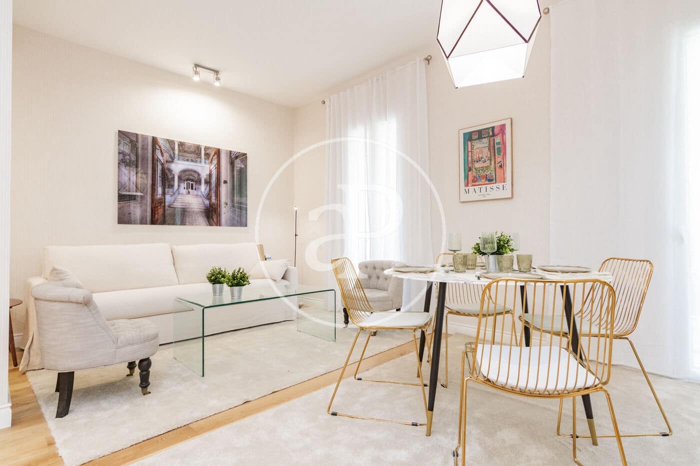 2 soveværelse Lejlighed til leje i Madrid by - € 2.800 (Ref: 8926797)