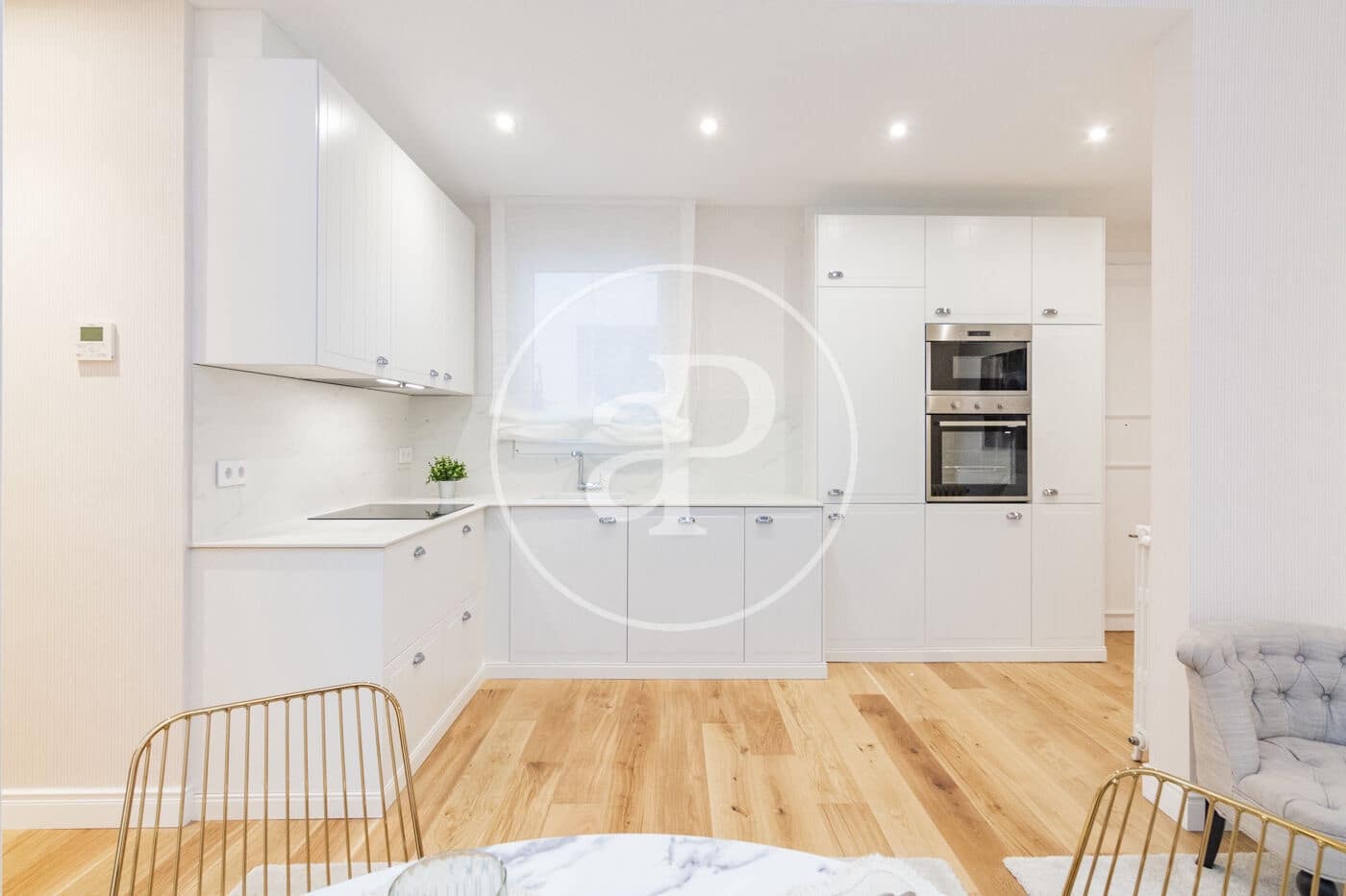2 soveværelse Lejlighed til leje i Madrid by - € 2.800 (Ref: 8926797)