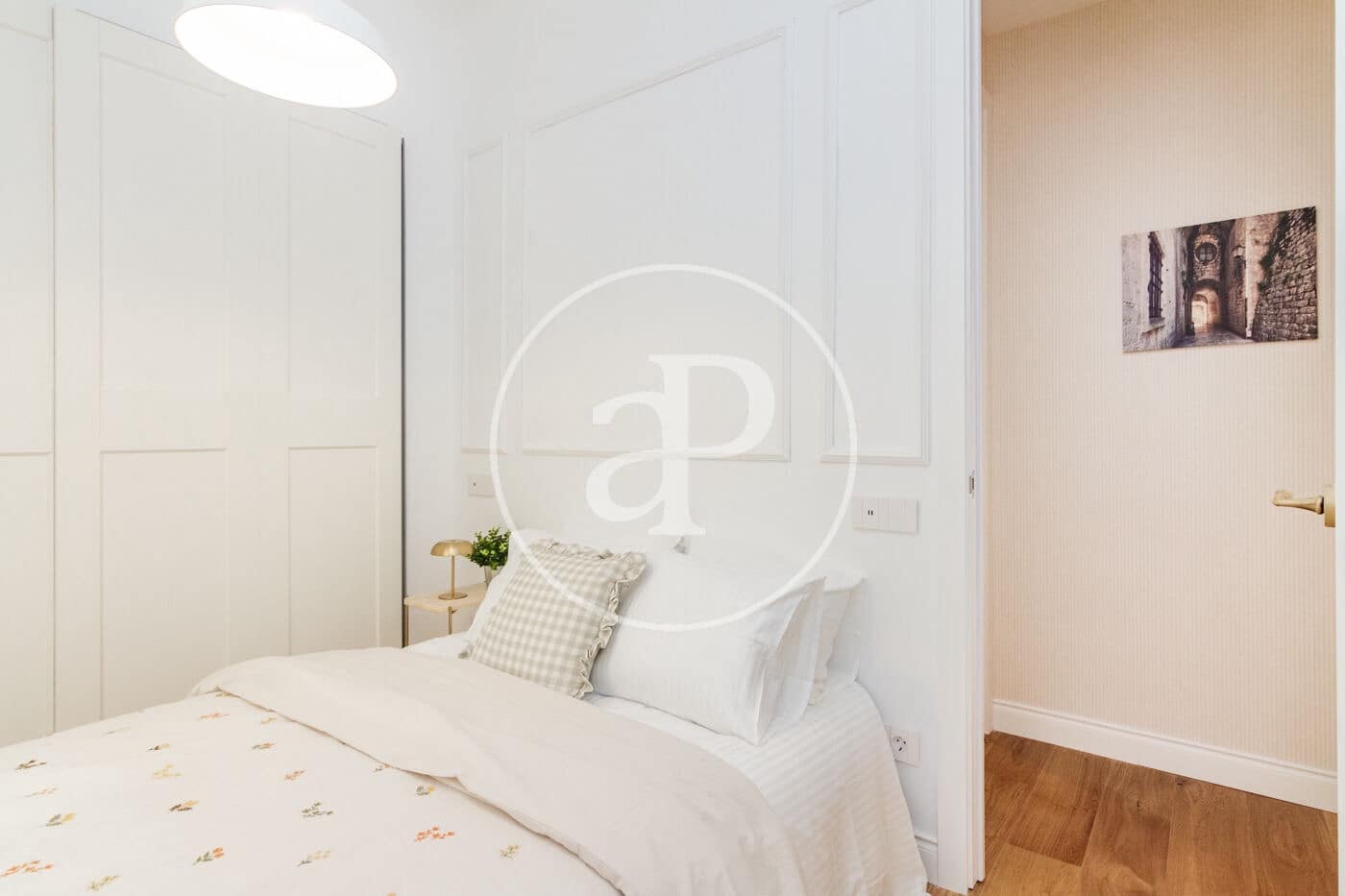 2 soveværelse Lejlighed til leje i Madrid by - € 2.800 (Ref: 8926797)
