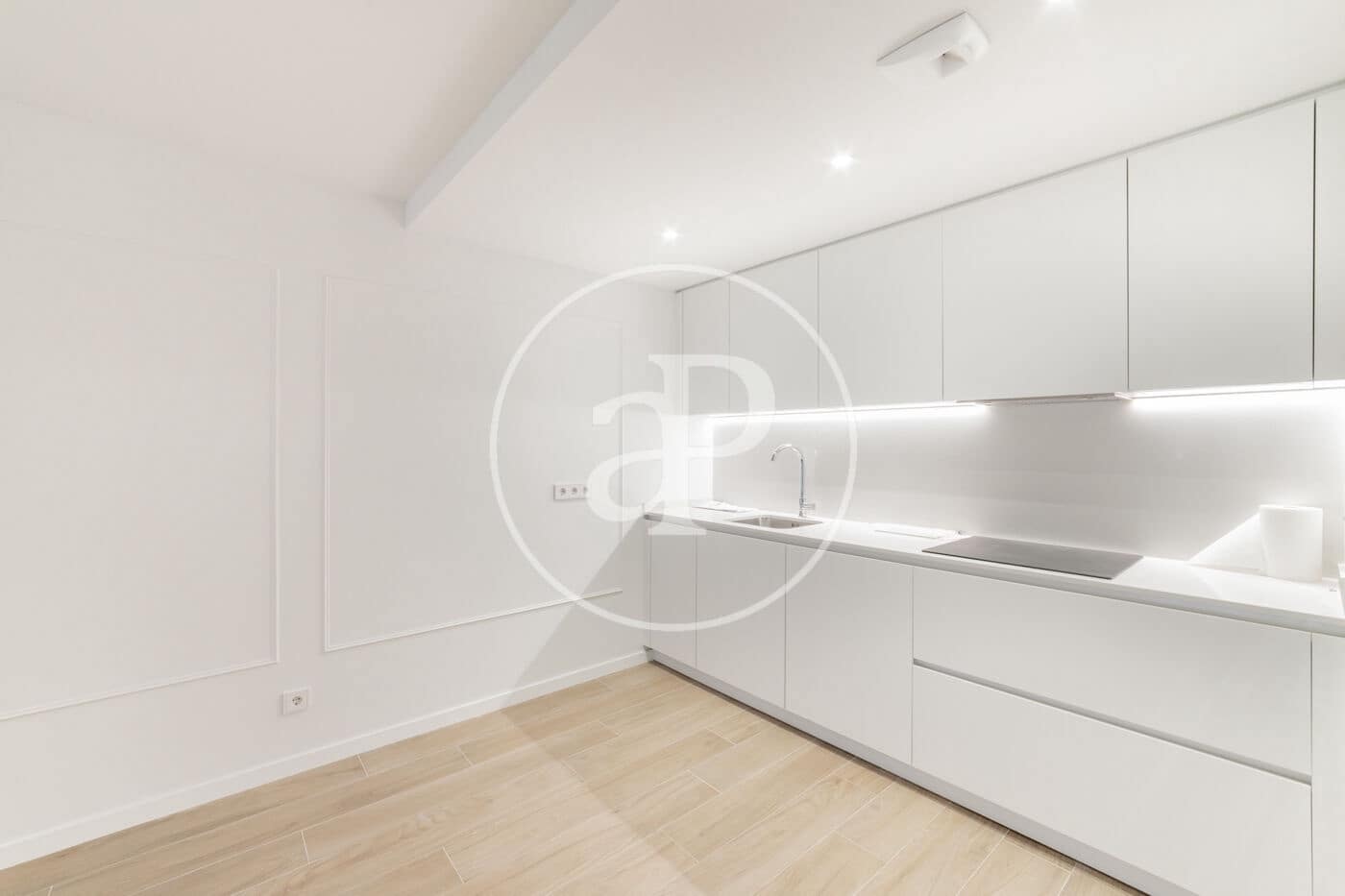 2 makuuhuone Huoneisto vuokrattavana paikassa Madrid kaupunki mukana uima-altaan 
autotalli - 2 100 € (Ref: 8926798)