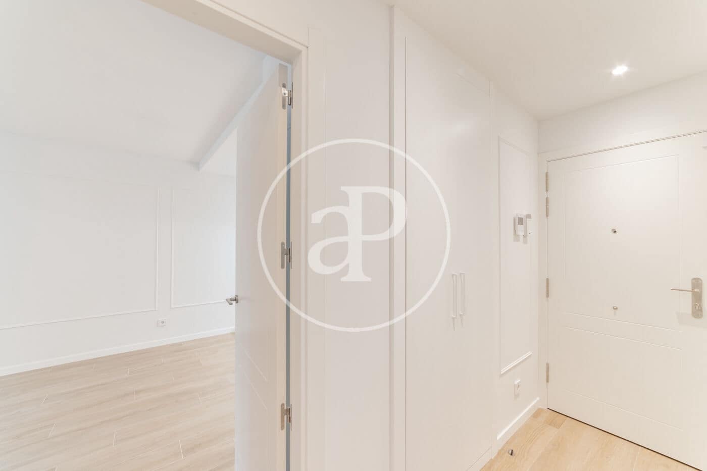2 makuuhuone Huoneisto vuokrattavana paikassa Madrid kaupunki mukana uima-altaan 
autotalli - 2 100 € (Ref: 8926798)
