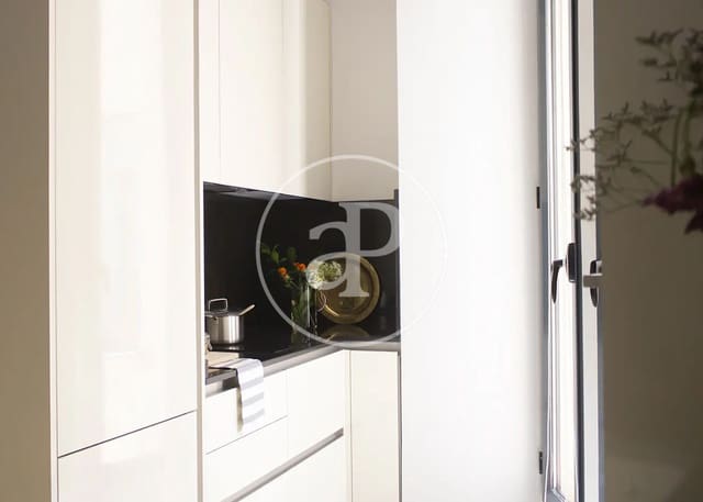 Appartement de 2 chambres à louer à Justicia, Madrid ville - 4 675 € (Ref: 8926799)