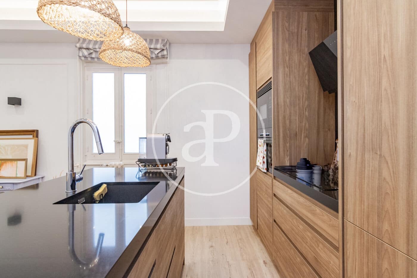 Appartement de 2 chambres à louer à Madrid ville - 2 600 € (Ref: 8926802)