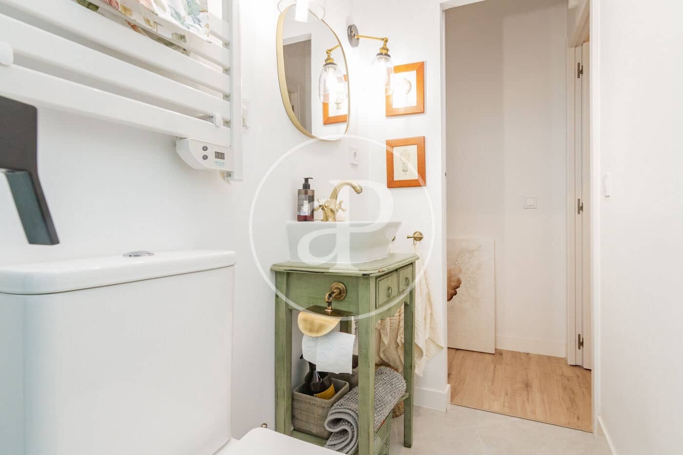 Appartement de 2 chambres à louer à Madrid ville - 2 600 € (Ref: 8926802)