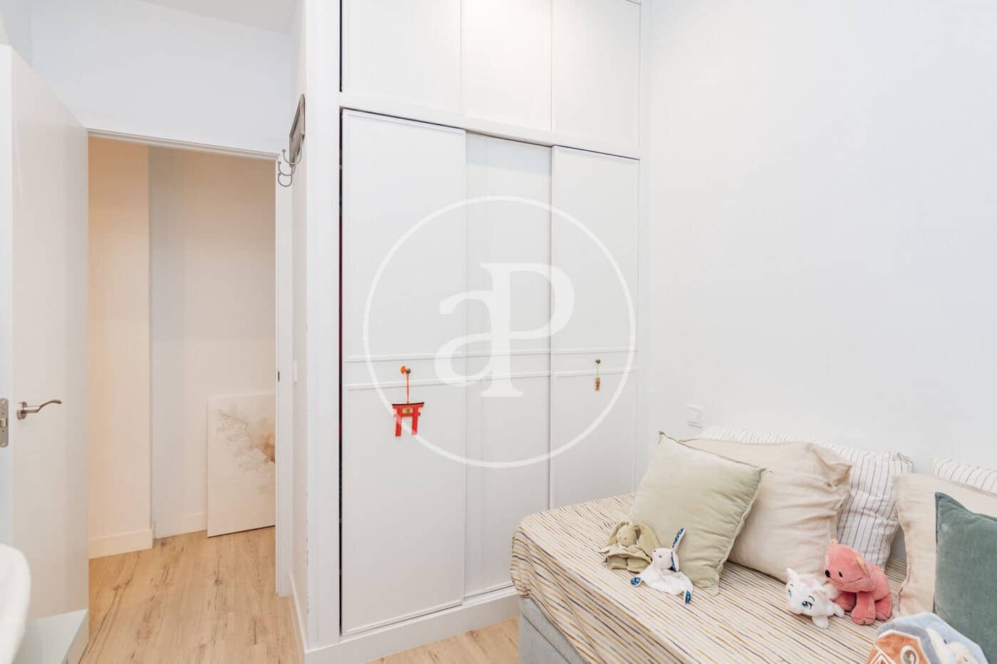 Appartement de 2 chambres à louer à Madrid ville - 2 600 € (Ref: 8926802)