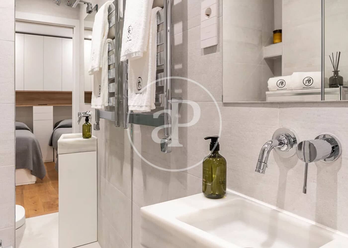 Appartement de 3 chambres à louer à Madrid ville - 9 450 € (Ref: 8926806)