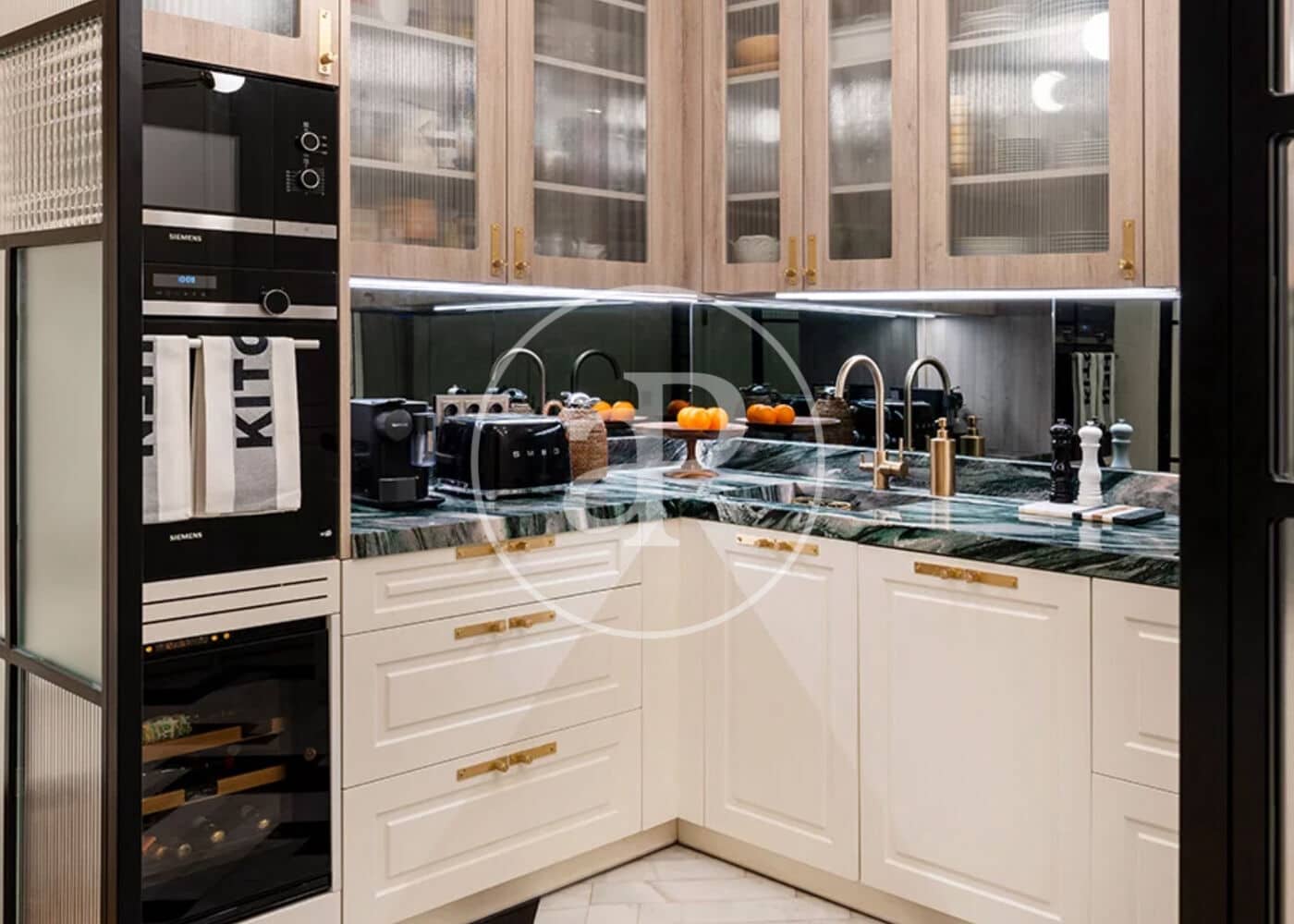 3 soverom Leilighet til leie i Madrid by - € 7 500 (Ref: 8926807)