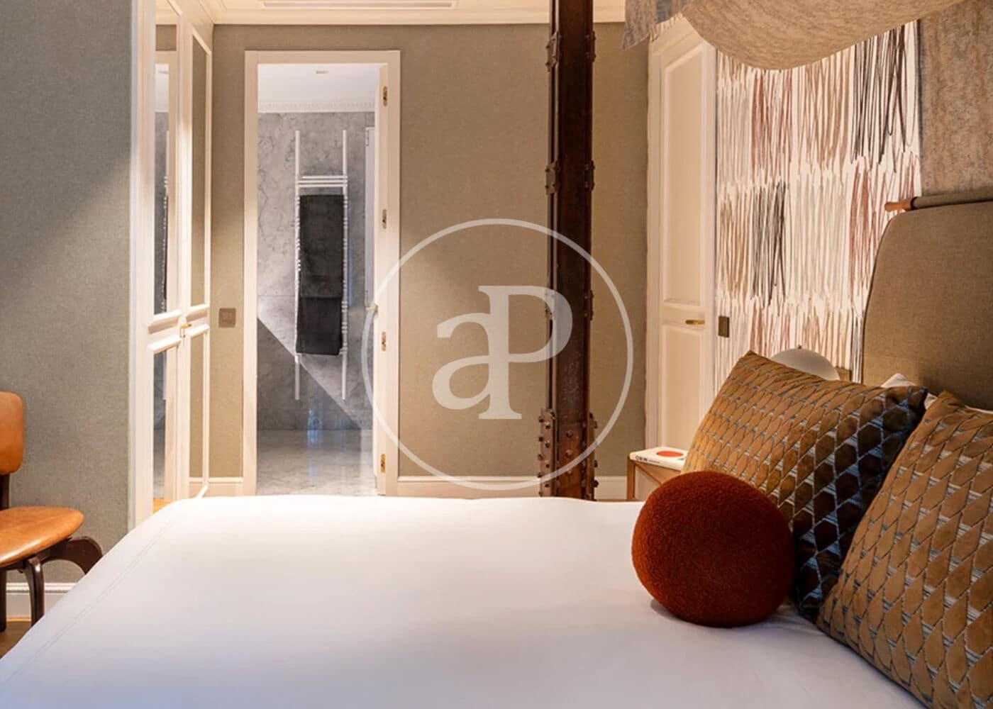 3 soverom Leilighet til leie i Madrid by - € 7 500 (Ref: 8926807)